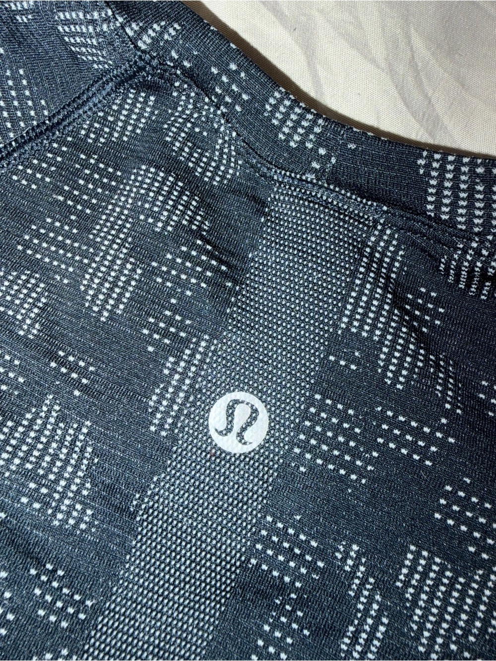 Lululemon swiftly tech